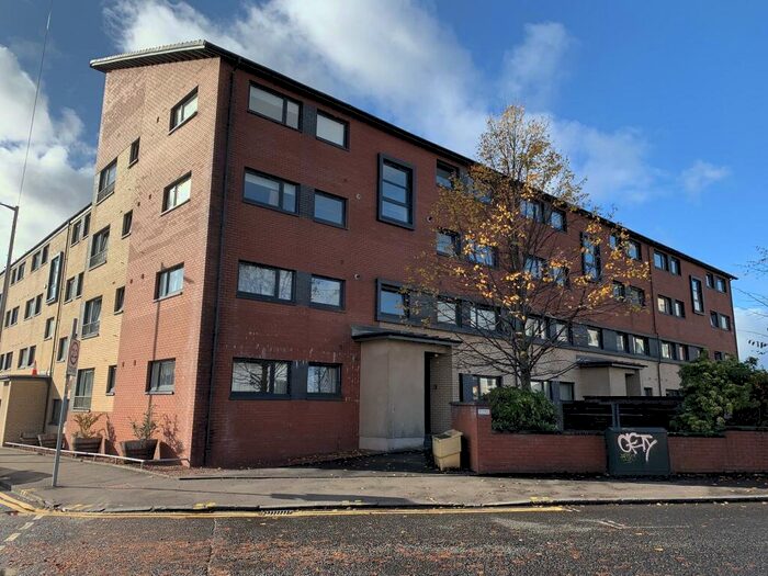4 Bedroom Flat To Rent In Couper Street Glasgow - Hmo Property - Available June Th, G4
