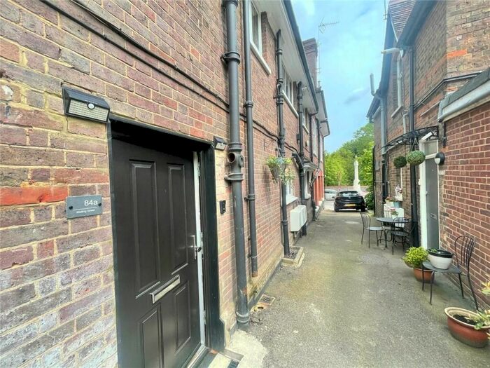 1 Bedroom Flat To Rent In Watling Street, Radlett, WD7
