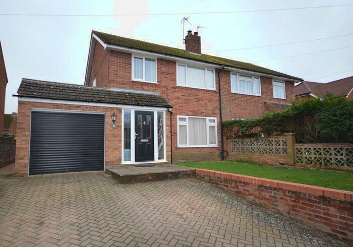 3 Bedroom Semi-Detached House For Sale In Shabbington Buckinghamshire, HP18
