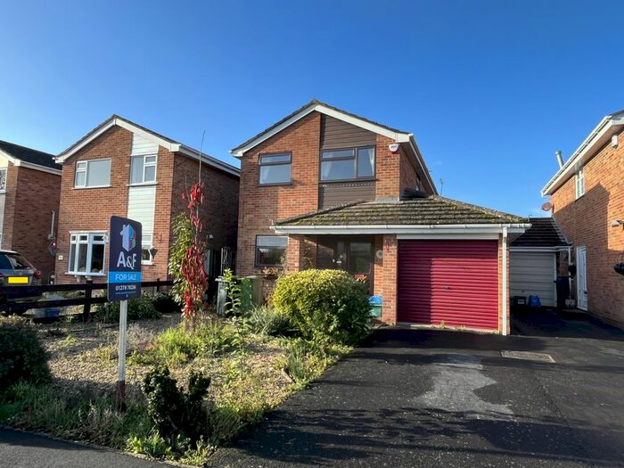 3 Bedroom Detached House For Sale In Coleridge Gardens, Burnham-On-Sea, TA8