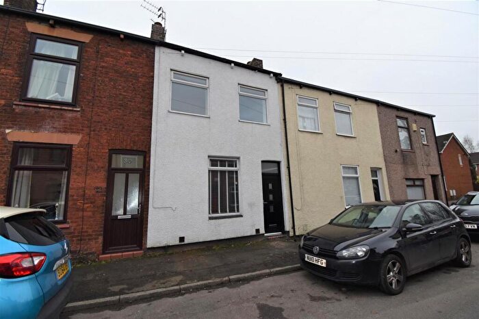 3 Bedroom Terraced House To Rent In Union Street, Tyldesley, M29