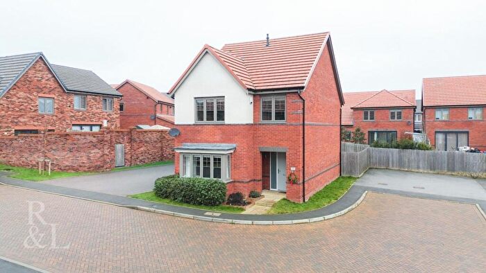4 Bedroom Detached House For Sale In Jade Close, Swadlincote, DE11