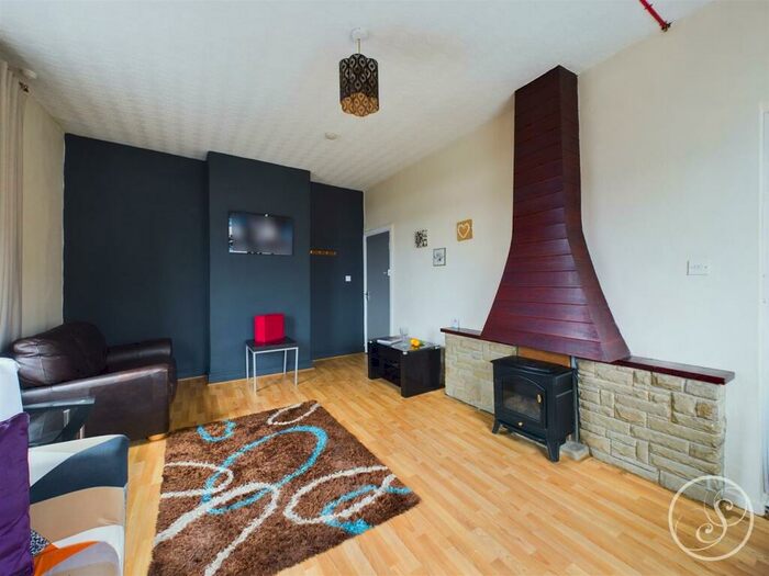 1 Bedroom Flat To Rent In East Park Road, Leeds, LS9