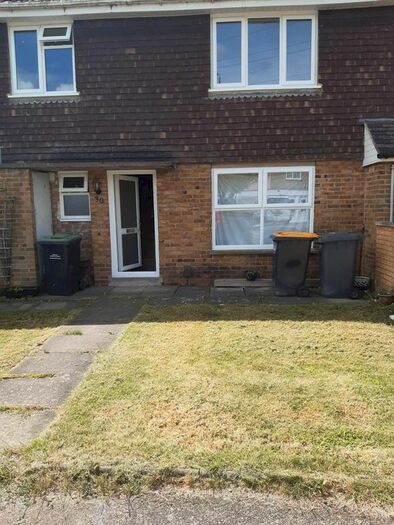 3 Bedroom Terraced House To Rent In Bourneside, Bedford, MK41