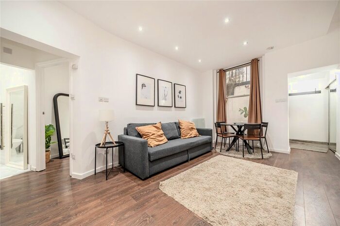 1 Bedroom Flat To Rent In Eccleston Square, London, SW1V