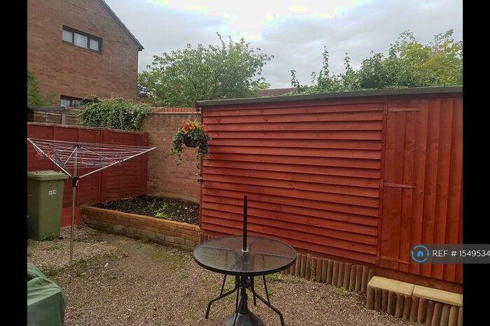 1 Bedroom Maisonette To Rent In Clay Hill, Milton Keynes, MK8