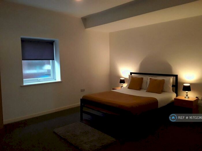 9 Bedroom Detached House To Rent In Chesterfield Road North, Mansfield, NG19