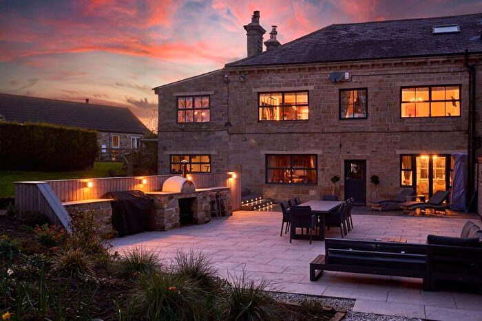 5 Bedroom Character Property For Sale In Horsforth, LS18