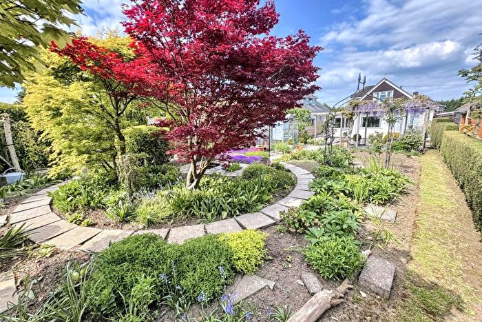 4 Bedroom Detached House For Sale In Sturminster Marshall, BH21