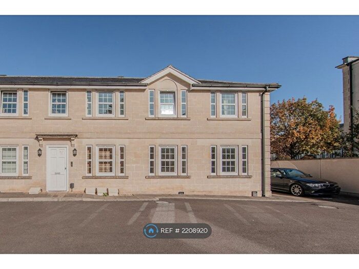 2 Bedroom Flat To Rent In Horstmann Close, Bath, BA1