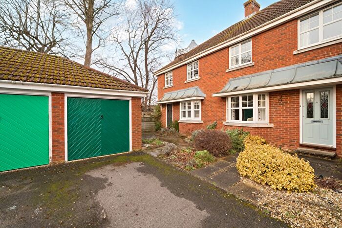 3 Bedroom End Terrace House For Sale In Mill Mead, Wendover, HP22