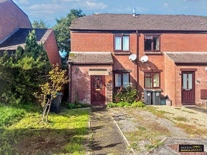 2 Bedroom House For Sale In Butt Farm Close, Winterbourne Abbas, Dorchester, DT2