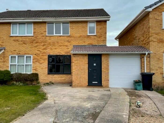 3 Bedroom House To Rent In Meadowbank, North Worle, Weston-super-Mare, BS22