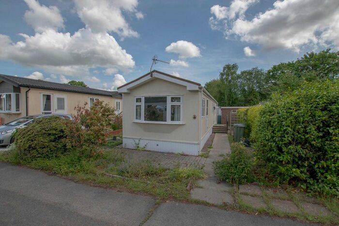 1 Bedroom Park Home To Rent In Avondale Park, Colden Common, Winchester, SO21