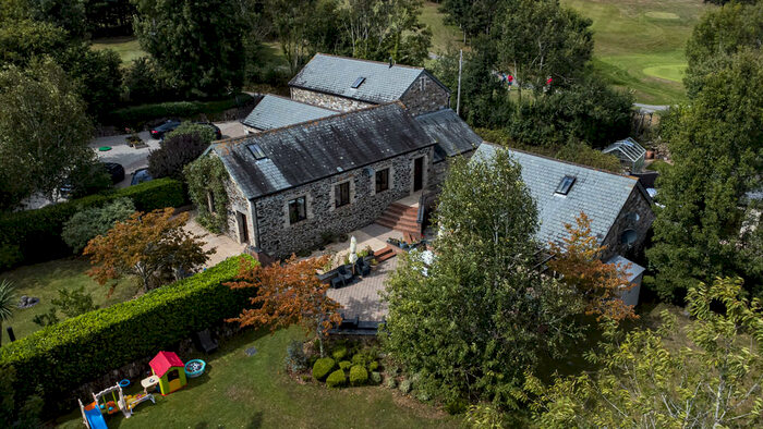 6 Bedroom Barn Conversion For Sale In The Fairways, Elfordleigh, PL7