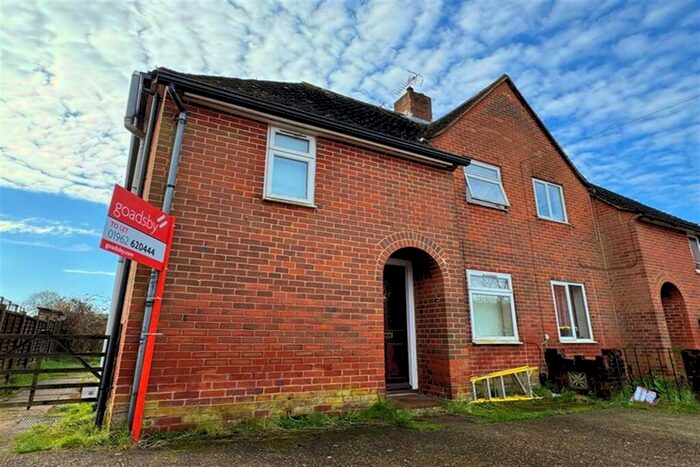 4 Bedroom Semi-Detached House To Rent In Stanmore, SO22