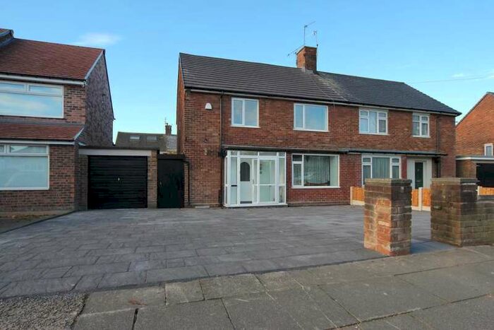 4 Bedroom Semi-Detached House To Rent In Greenhill Road, West Allerton, Liverpool, L18
