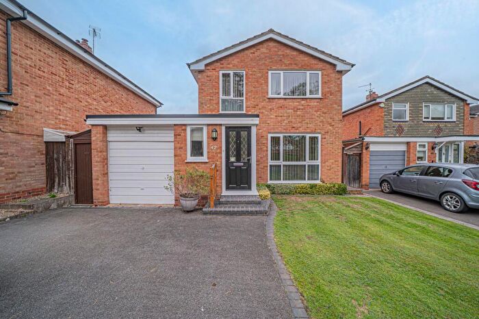 3 Bedroom Detached House For Sale In Earlswood Road, Dorridge, B93