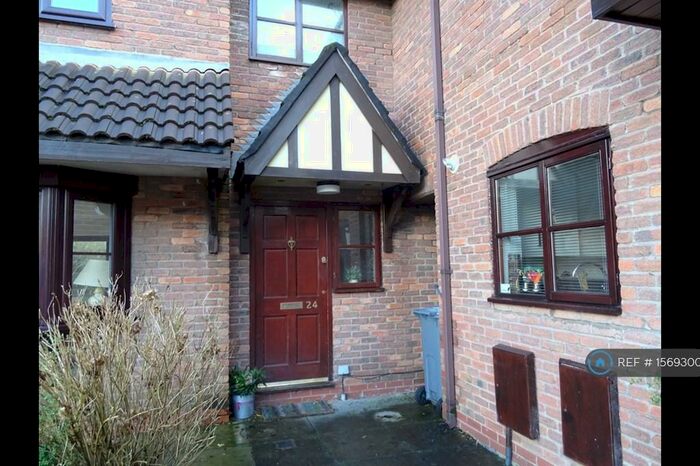 2 Bedroom End Of Terrace House To Rent In Blackburn Gardens, Manchester, M20