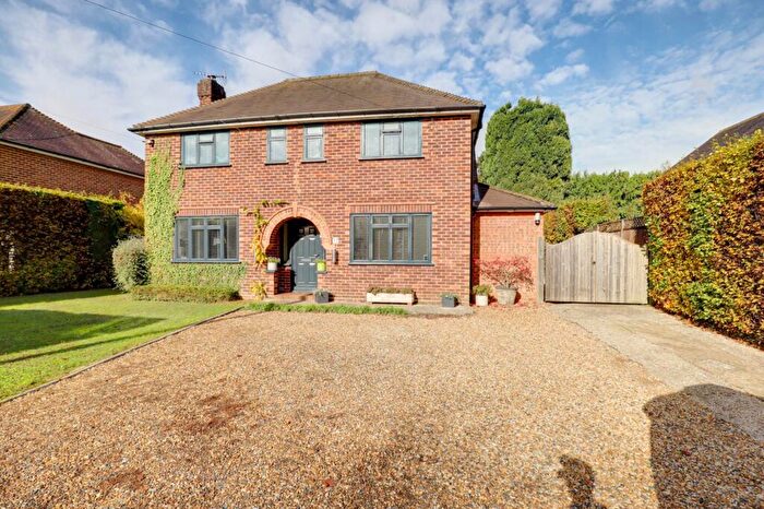 3 Bedroom Detached House For Sale In Fernbrook Road, Caversham Heights, Reading, RG4