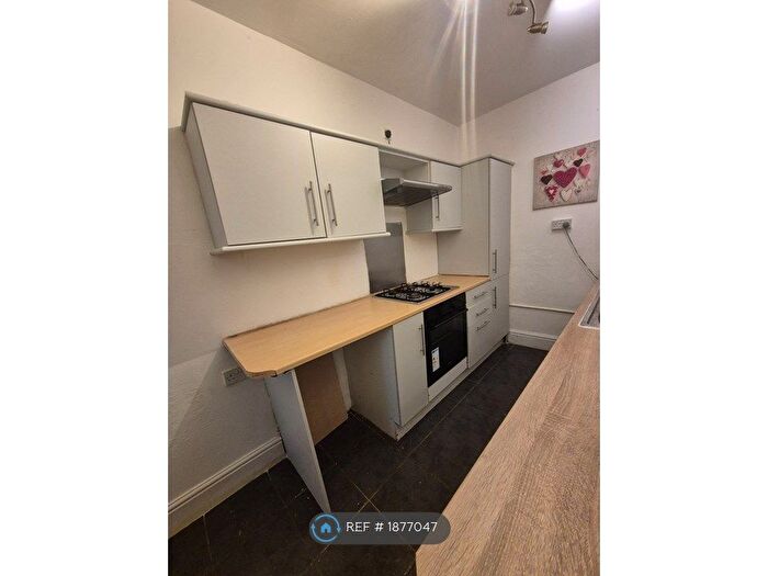 2 Bedroom Terraced House To Rent In Pool Road, Leicester, LE3