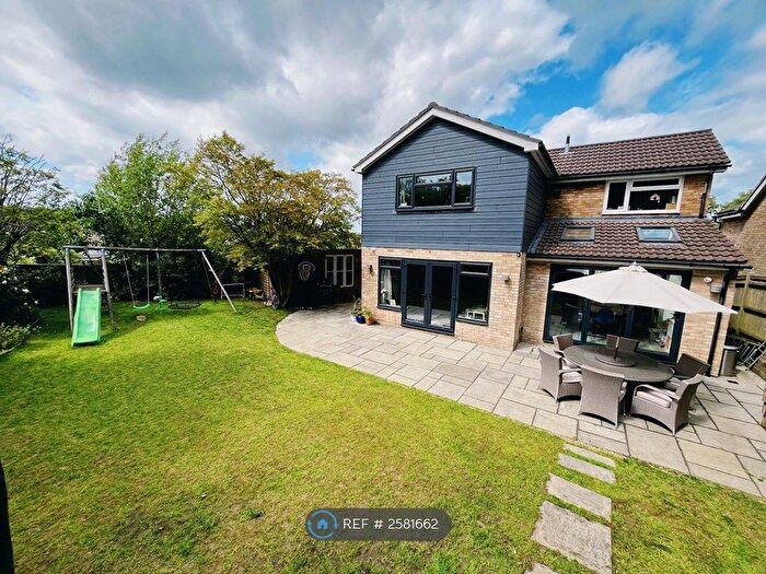 4 Bedroom Detached House To Rent In Barnfield, Crowborough, TN6