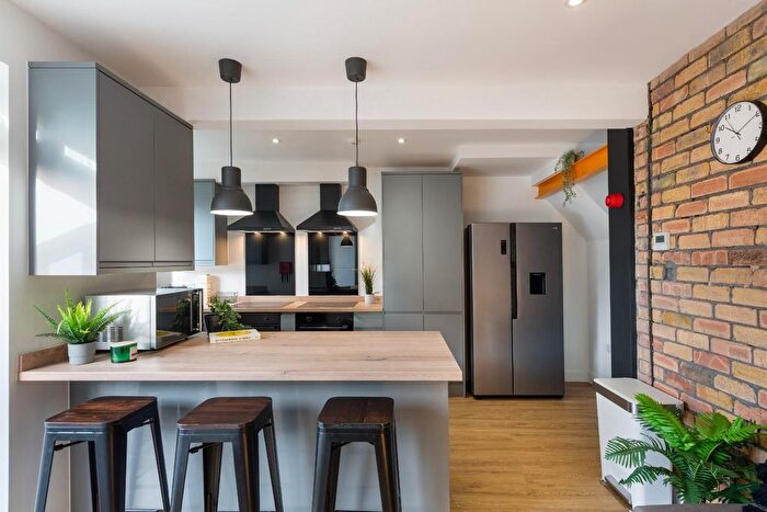 6 Bedroom Property To Rent In Warren Road, Filton, Bristol, BS34