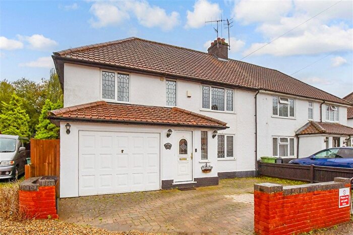 4 Bedroom Semi Detached House For Sale In Beechwood Villas, Salfords, Surrey, RH1