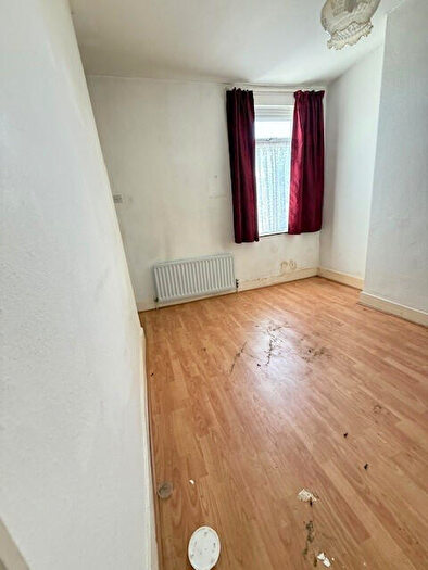 Terraced House To Rent In Redbourn Street, Liverpool, Merseyside, L6