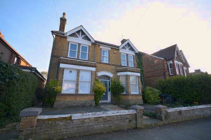 1 Bedroom Flat To Rent In Madras Hse, Northdown Pk Rd, Cliftonville, CT9 2n H