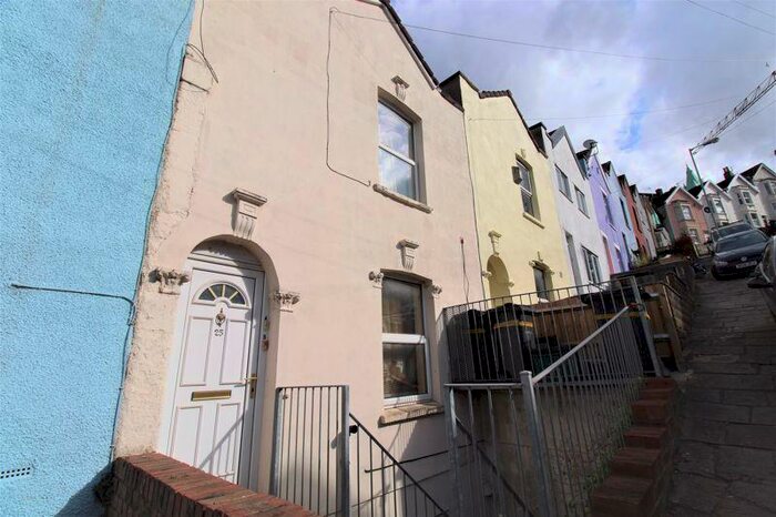2 Bedroom Flat To Rent In Summer Hill, Bristol, BS4