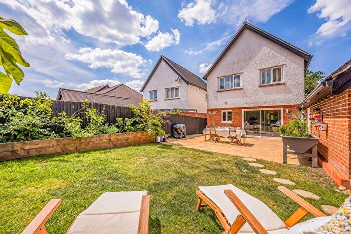 3 Bedroom Detached House For Sale In Allenby Road, Waterlooville, PO7