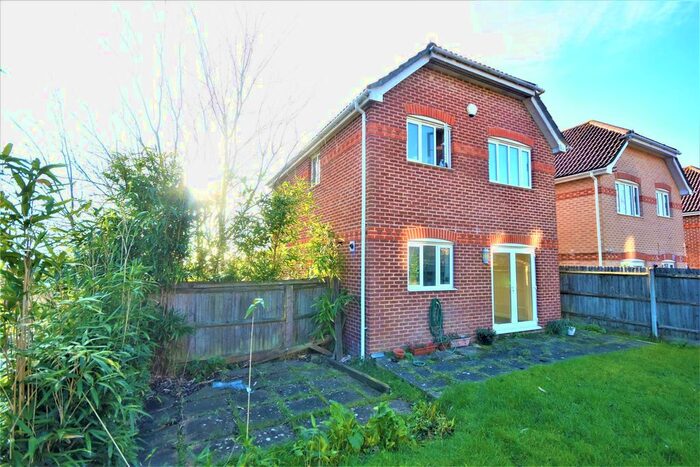 3 Bedroom Detached House To Rent In Harbour Way, St. Leonards-On-Sea, TN38