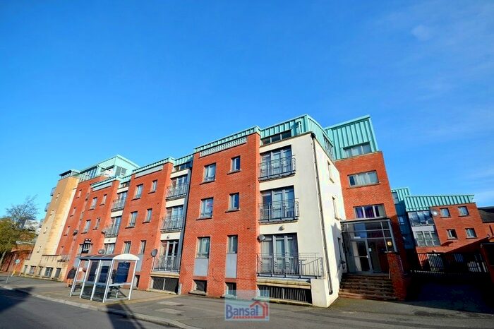 2 Bedroom Flat To Rent In Greyfriars Road, Coventry, CV1