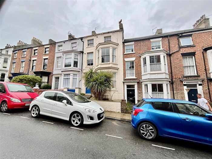 1 Bedroom Flat To Rent In Queen Street, Scarborough, YO11