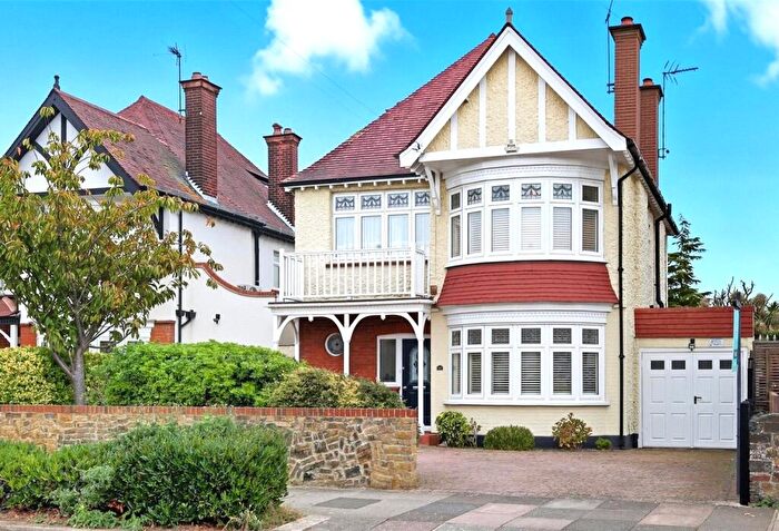 4 Bedroom Detached House For Sale In The Broadway, Thorpe Bay, Essex, SS1