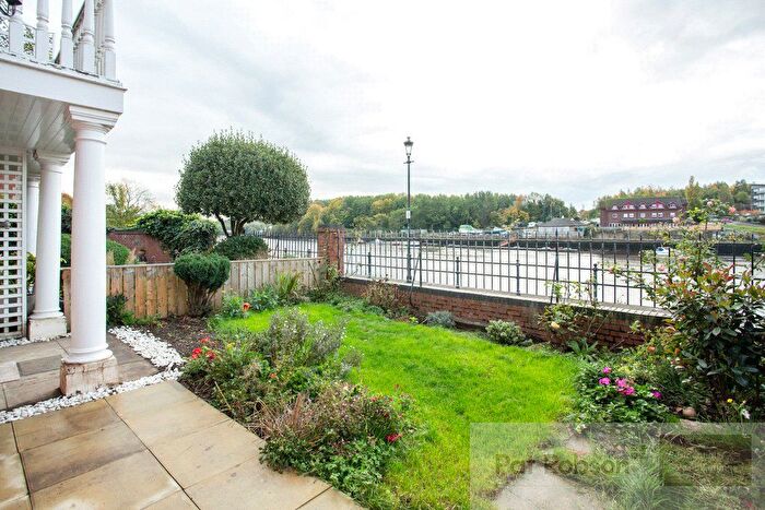 2 Bedroom Flat To Rent In The Ropery, St Peters Basin, Newcastle Upon Tyne, NE6