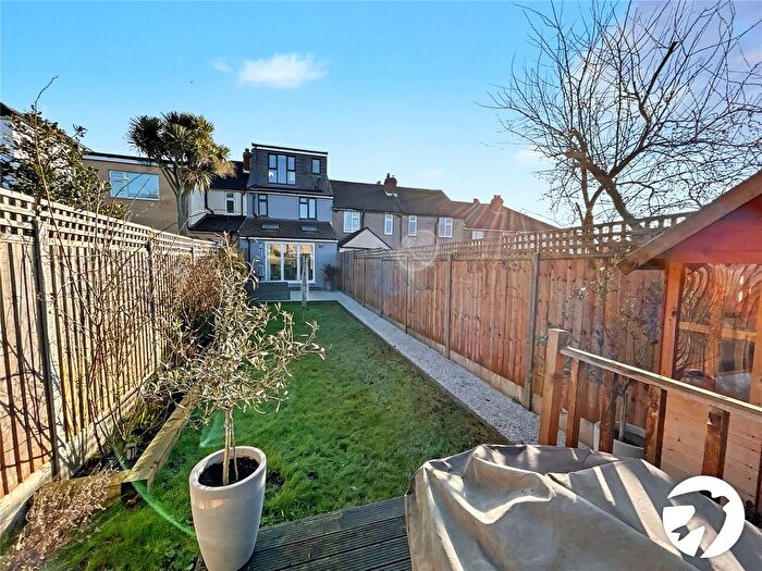 3 Bedroom Terraced House For Sale In Somerset Avenue, South Welling, Kent, DA16