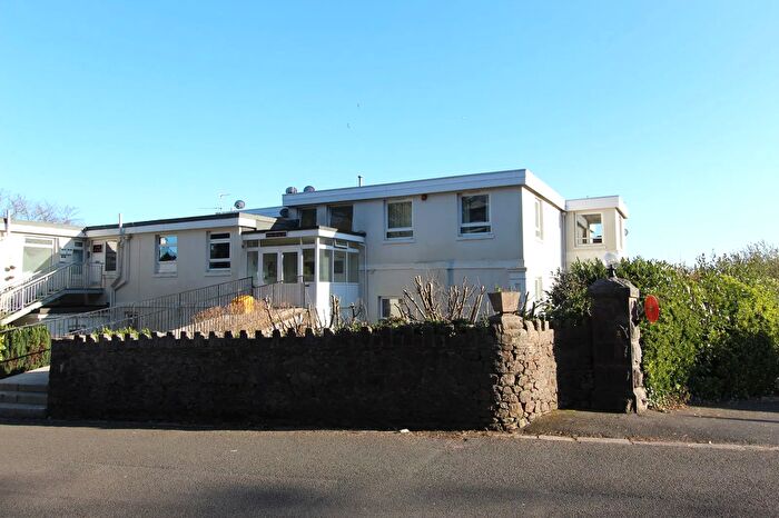1 Bedroom Flat To Rent In Higher Warberry Road, Torquay, TQ1