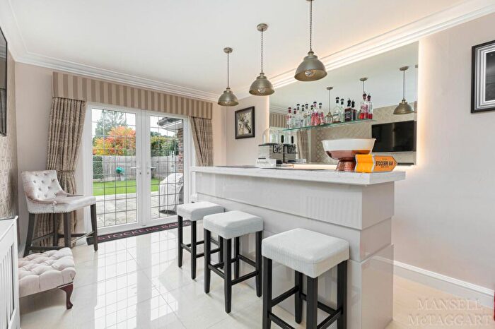 5 Bedroom Detached House For Sale In Hedgecourt Place, Felbridge, RH19