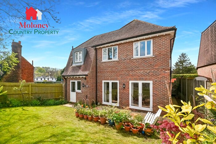 4 Bedroom Detached House For Sale In Main Street, Peasmarsh, Rye, TN31