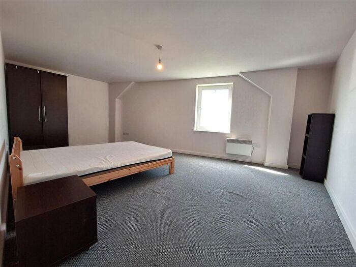 2 Bedroom Flat For Sale In Kaber Court, Liverpool, Merseyside, L8