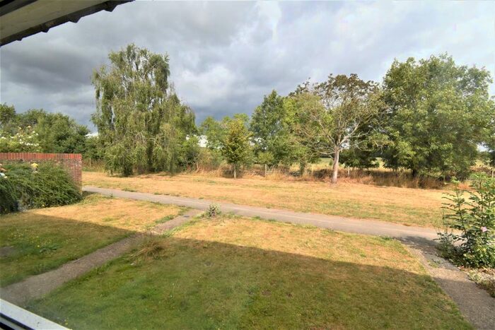 3 Bedroom Terraced House To Rent In Lutman Lane, Maidenhead, SL6