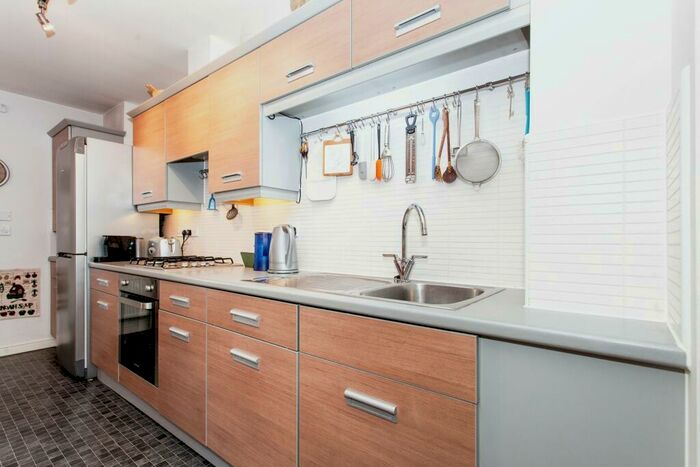 1 Bedroom Flat To Rent In Hampden Gardens, Cambridge, CB1