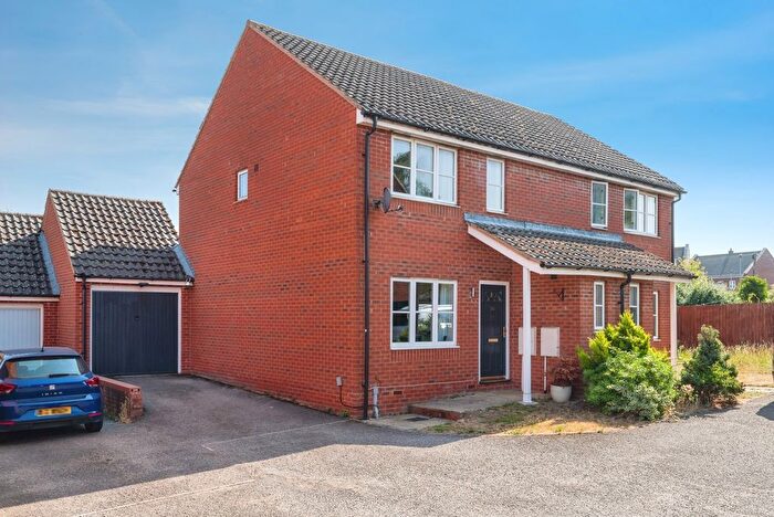 3 Bedroom Semi-Detached House For Sale In Beresford Road, Ely, Cambridgeshire, CB6