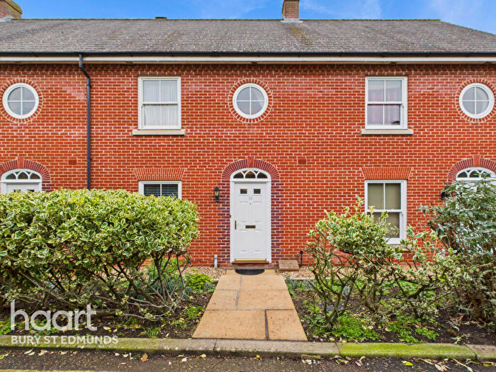 3 Bedroom Terraced House For Sale In Cotton Lane, Bury St Edmunds, IP33