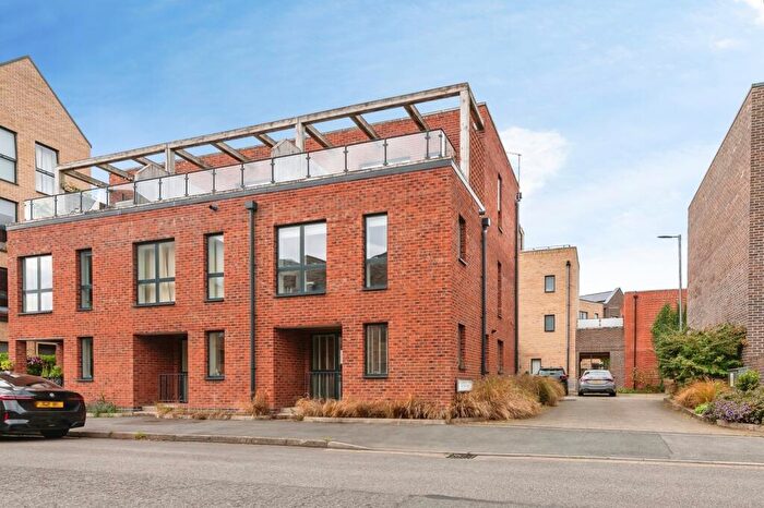 2 Bedroom End Of Terrace House For Sale In Trent Lane, Nottingham, Nottinghamshire, NG2