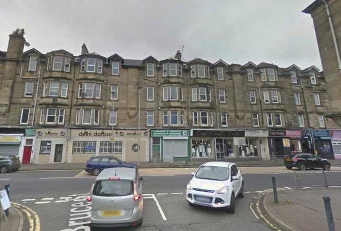 2 Bedroom Flat To Rent In Glasgow Road, Dumbarton, G82
