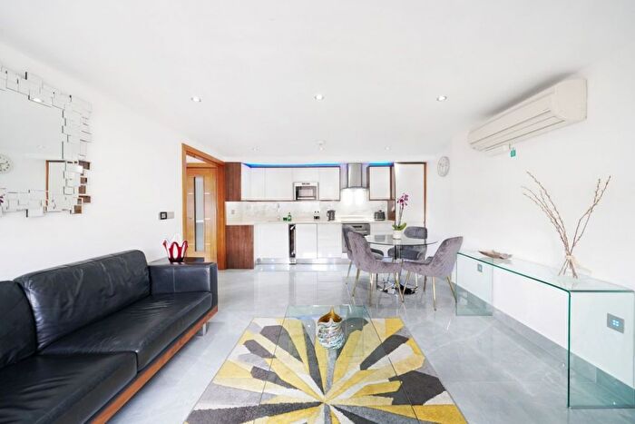 1 Bedroom Flat To Rent In Gloucester Place, London, W1U
