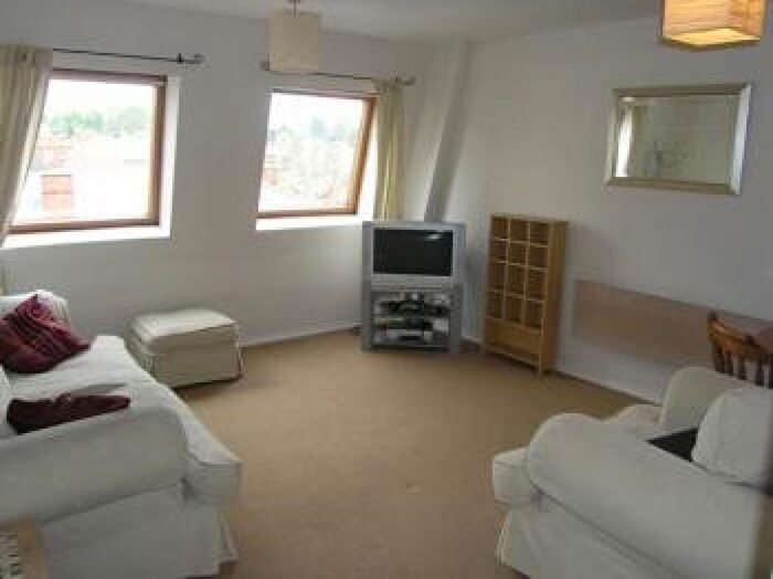 1 Bedroom Flat To Rent In Archway House, Reading, Berkshire, RG4